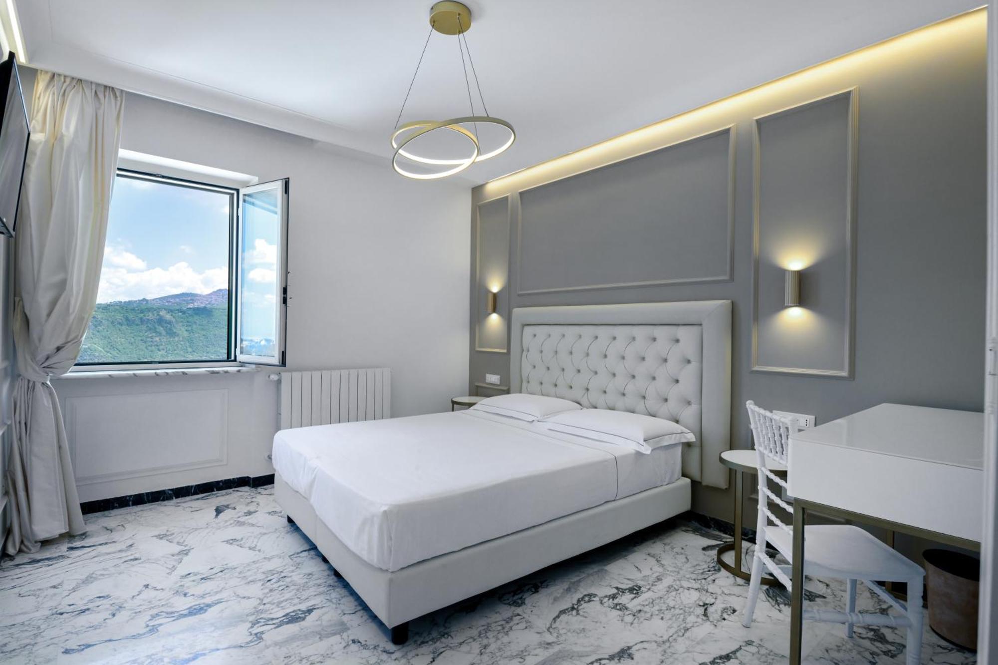 Hotel Castel Vecchio Castel Gandolfo Exteriör bild