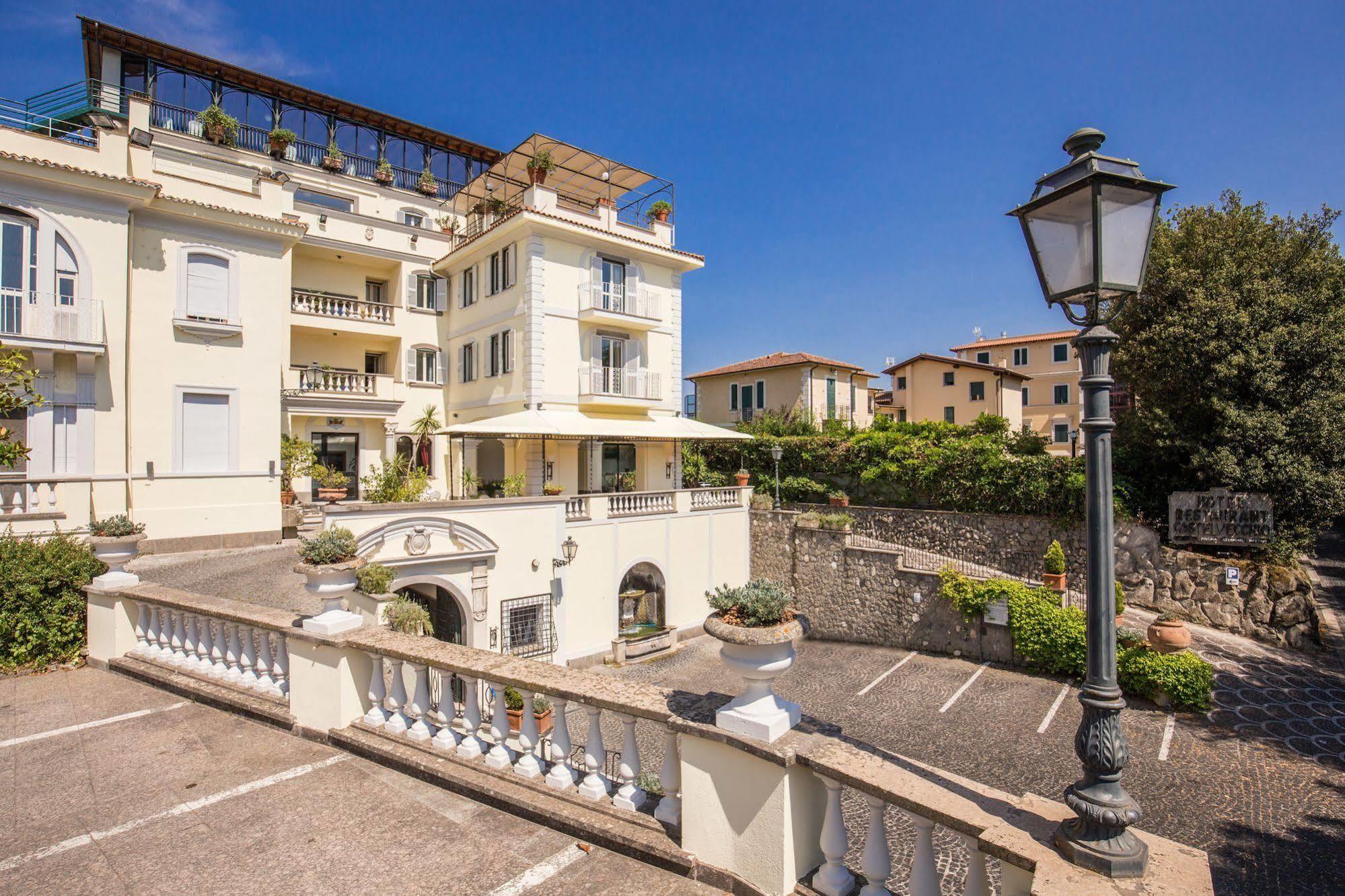 Hotel Castel Vecchio Castel Gandolfo Exteriör bild
