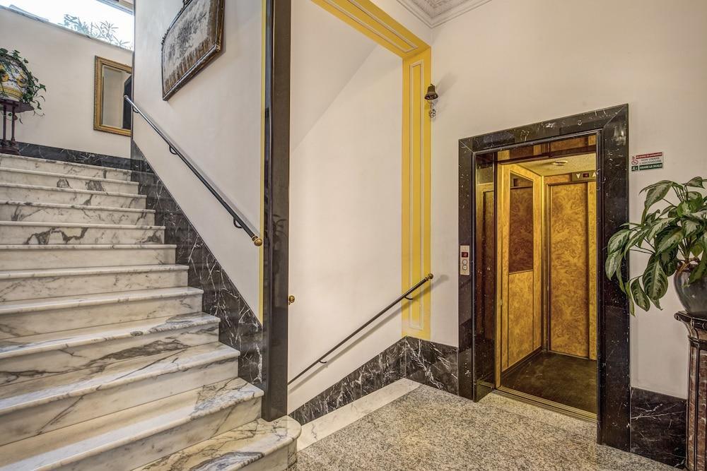 Hotel Castel Vecchio Castel Gandolfo Exteriör bild